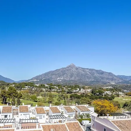 Oleholidays Aloha Gardens 185 Junto A Puerto Banus Marbella